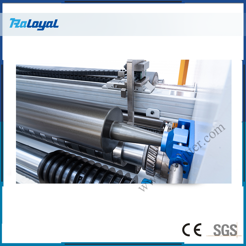 hch3-1300b-slitting-machine-with-automatic-unloading-6.png